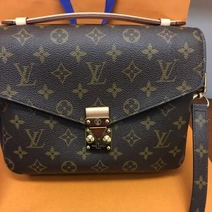 Authentic Louis Vuitton Pochette Metis